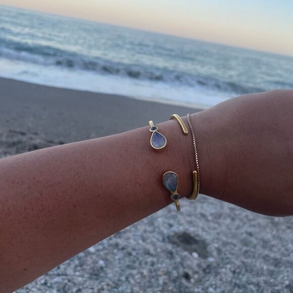 Moonstone bangle  - Picture 1 of 5